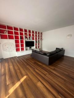 Experience Luxury apartment Sarzana - Milan - 4