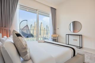 Luxury 2BR Apartment in Grand Bleu Tower at EMAAR Beachfront - High Floor with Marina and City View, Private Beach Access by Stayfinity - 9