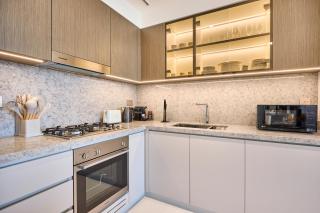 Luxury 2BR Apartment in Grand Bleu Tower at EMAAR Beachfront - High Floor with Marina and City View, Private Beach Access by Stayfinity - 7