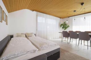 Traumhafte 2,5-Zi-Wohnung mit Sicht auf den See - Alpnachstad - 2