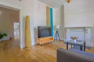 2 Bedroom House with 2 E-Bikes Included at Centre of Chippendale - Sydney - 9