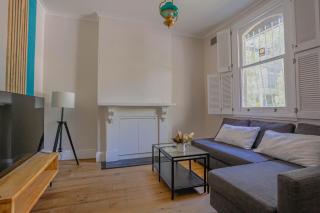 2 Bedroom House with 2 E-Bikes Included at Centre of Chippendale - Sydney - 7