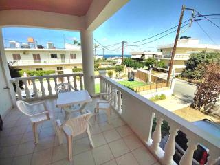 Captain Michalis Apartments - 750m from Kalamaki Beach - Galatás - 2