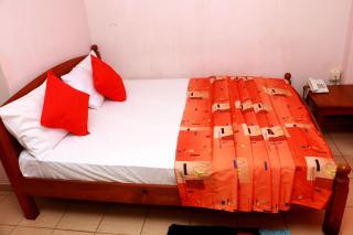 Sea Shine Beach Hotel - Uswetakeiyawa - 2