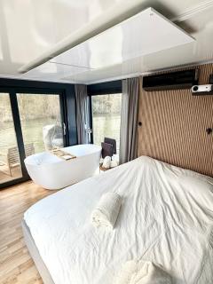 La Dolce Vita ! Sauna, Spa, Cinéma - - 1