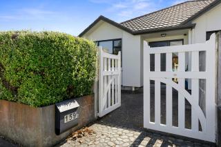 Urban and Stunning 3 bed Home in Hutt Central - Lower Hutt - 8
