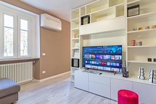 Isolino Bridge Apartment - Historic Center - Monza - 4