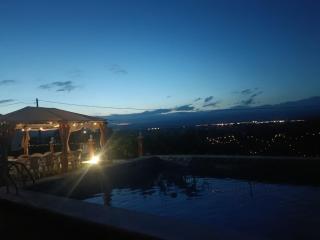 Quiet forest house with a super large swimming pool, good view, facing north, very cool - Lliria - 3