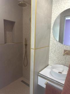 New Architect-Designed Villa - 2