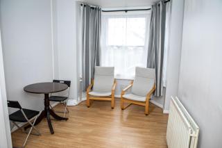 1 bed ground floor flat - 4