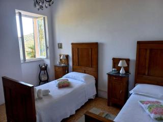 Casa Nonna tra i Ulivi, in a small village in the Ligurian countryside - Casanova Lerrore - 1