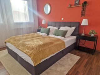 Ember Apartment Design Superior Suite Zentral Küche Balkon - 9