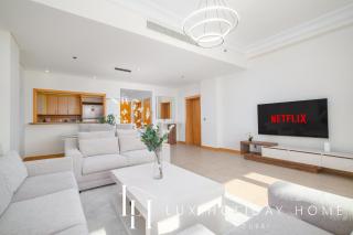 LUX The Palm Island Shoreline Suite - 4