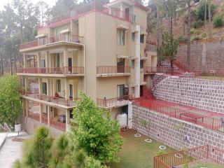 Perivale Resorts Murree - Murree - 0