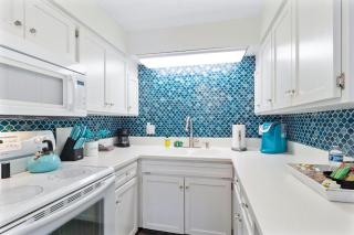 Spanish Villa Suite 54 - Indian Rocks Beach Condo Across the Street to Beach Access, Newly Remodeled & Walkable to Restaurants! - Clearwater Beach - 4