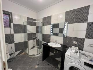 Luxury Penthouse with SeaView - Sarandë - 4
