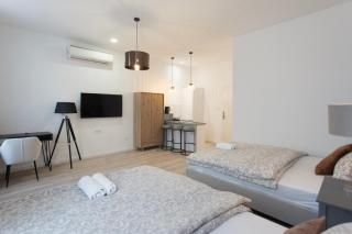 Artsy Central Elizabeth Boulevard Suites - 1