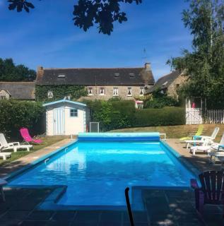 Brittany Countryside Retreat 3 Bedrooms Sleeps 6 Pet Friendly Heated Swimming Pool Free Wifi - 0