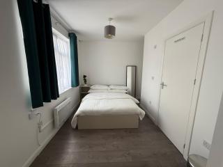 Comfy Studio Flat - Goodmayes - 2
