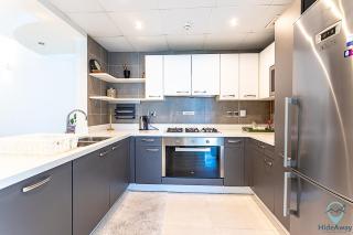 2BR Marina Stunning Views l 1 Min to Metro - 7