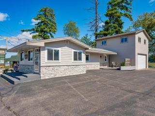 Aqua Aire Inn & Suites - Minocqua - 1