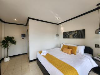 Wink City 2 Patong Center close to the Beach - 7