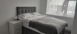 Spacious home for groups of friends, family and work colleagues, external CCTV installed for guests peace of mind - 1