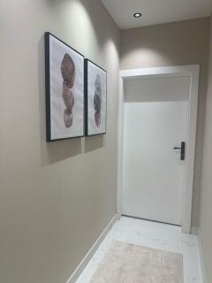 Luxury Apartment with a Boulevard View - Self Entry - Riade - 9
