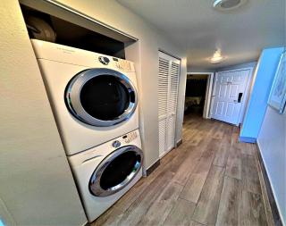 Vacation in Comfort and luxury - 1 BR Direct Oceanfront - Wyndham Ocean Walk Resort 509 - Daytona Beach - 1