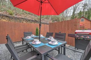 Monarch Mountain Cabins Cabin B Family and Pet Friendly - Elizabethton - 5