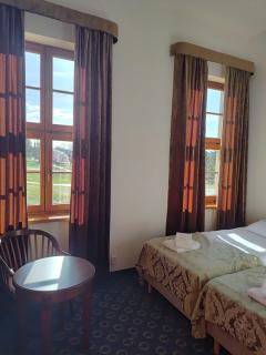 Pałac w Rymaniu - 3