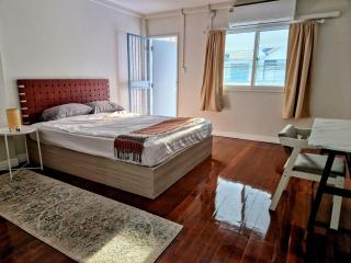 Townhouse - 5min walk to BTS Punnawithi - Bangkok - 7
