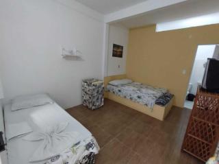 Quarto1 triplo Pousada piscina Praia de Cabuçu BA - 1