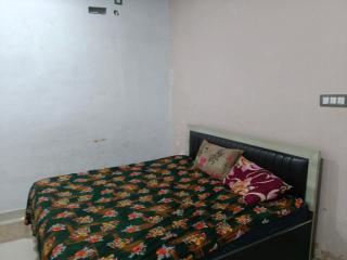 Abhay Paying Guest House - Ayodhya - 2
