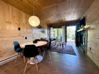Cabin on Hunter Mtn Seasonal Pool Access w Panoramic Views Hike Swim Fish Unwind - Lanesville - 8