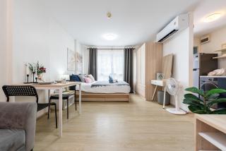 Elio Del Ray BTS Punnawithi - 2