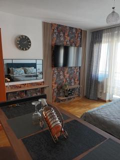 Mama - Belgrade - 8