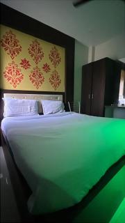 Hotel VentureInn Nxe ITER Khandagiri - Airport - Lingaraj Temple - 2