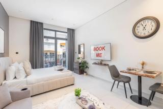 StayShort - Spacious and Stunning Studio in The Heart of JVC - 0