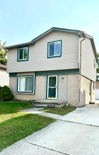 Osmun House - Madison Heights - 0