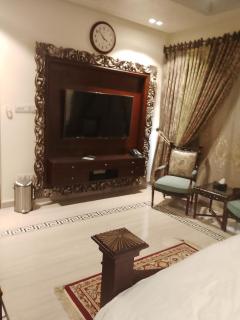 Capital Family Lodges Guest House - Islamabad - 9