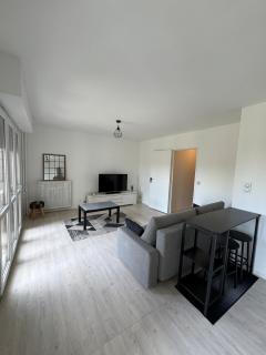 Grand studio lumineux proche gare - Saint-Ouen-lʼAumône - 7