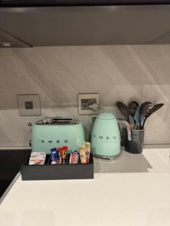 Menlyn Maine Trilogy 1 bedroom Apartment 505 - Pretoria - 2