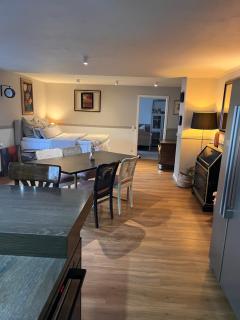 Flossdorf an der Scheune - 0