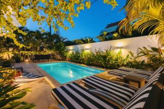 1 By The Beach with Pool - 3 bedrooms - Pointe aux Cannoniers - 3