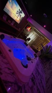 Why Not Jacuzzi - Arles - 0