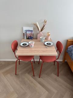 Short stay in the city center, free parking - 9