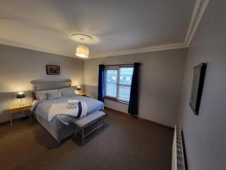 Red Brick House Rosses Point - 2