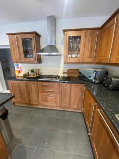 3 Bedroom House in Central Cardiff - 7