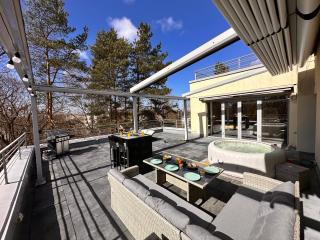 Skyhouse Riga Superior Penthouse & SPA - Riga - 9